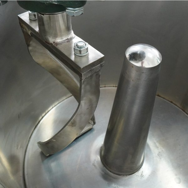 may tron bot mi khung inox ava5