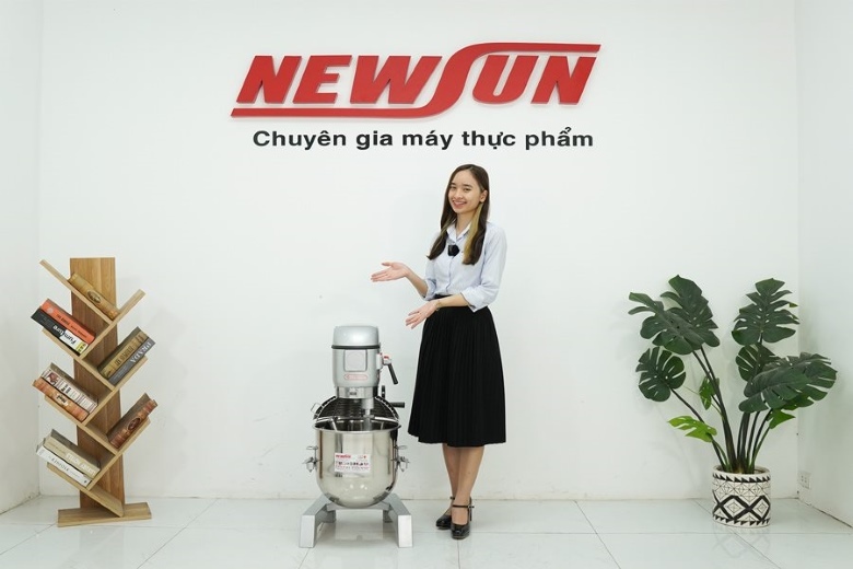 Hình ảnh thực tế máy trộn bột đánh kem trứng B40F