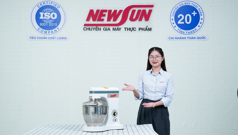 Thực tế mẫu máy đánh kem trứng B-7C Thực tế mẫu máy đánh kem trứng B-7C