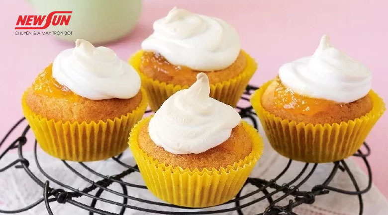 các loại bánh cần dùng máy trộn bột, bánh cupcake