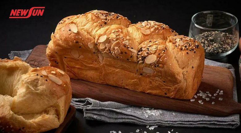 Bánh mì hoa cúc Brioche- các loại bánh cần dùng máy trộn bột