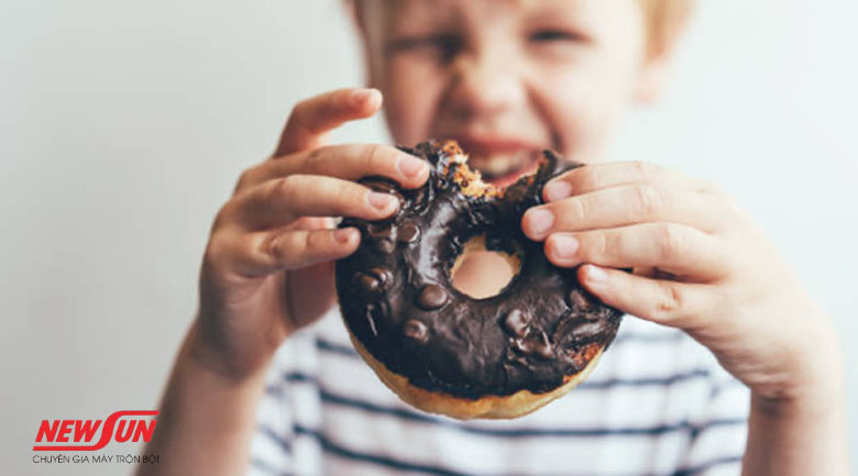 Hướng dẫn làm bánh donut kiểu Pháp, hạn chế ăn bánh