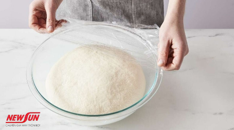 Hướng dẫn cách trộn bột mì làm bánh canh dai ngon, đậm đà cách trộn bột mì làm bánh canh, để bột nghỉ