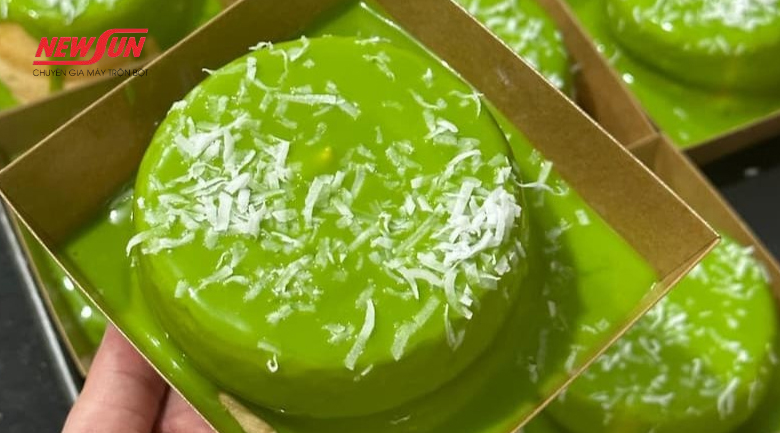 hướng dẫn làm bánh bông lan trứng muối lá dứa