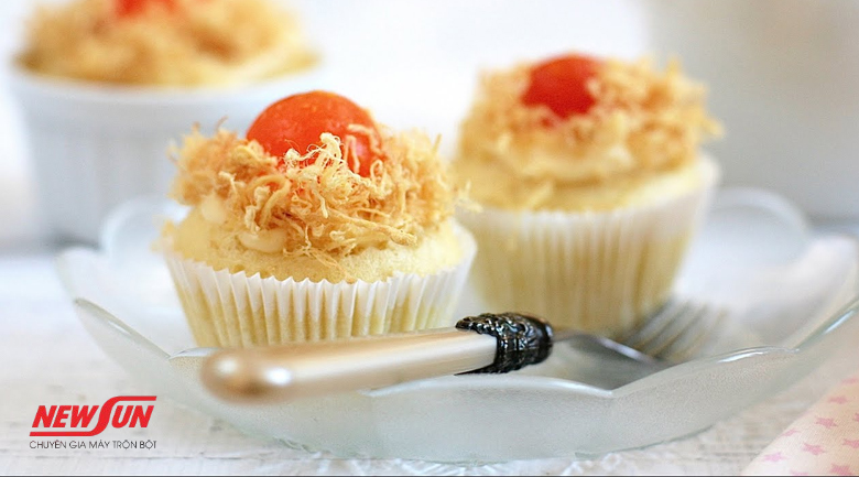hướng dẫn làm bánh bông lan trứng muối mini