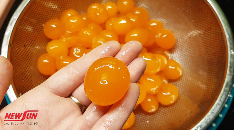 hướng dẫn làm bánh dừa nho trứng muối