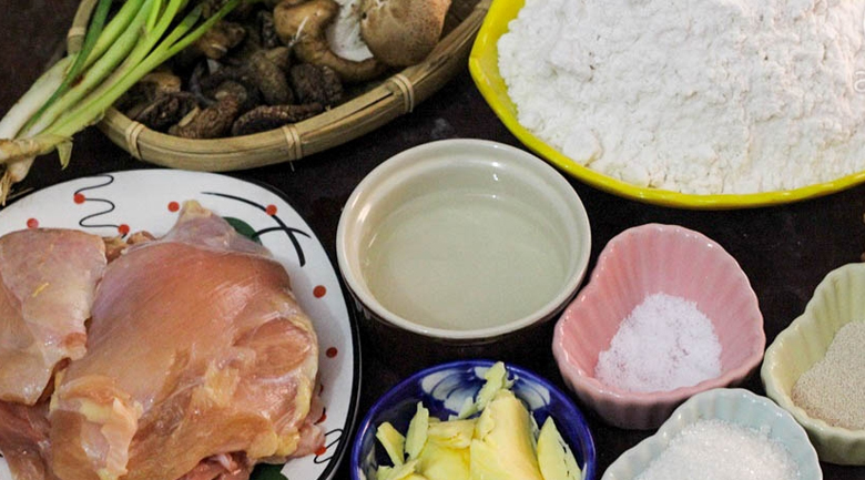 Hướng dẫn làm bánh bao nhân gà ruốc nấm với 3 bước nhanh chóng bánh bao nhân gà ruốc nấm