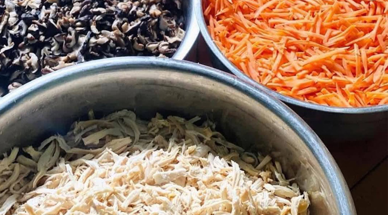 bánh bao gạo lứt gà nấm